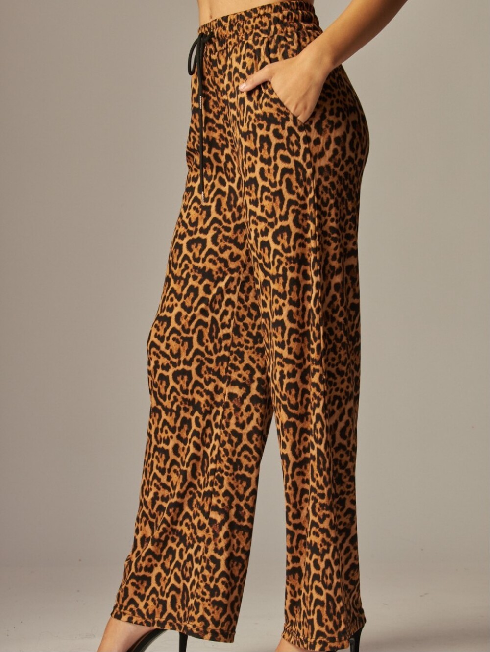 Leopard Stretchy Ribbed Drawstring Pants - Picture 3 of 7